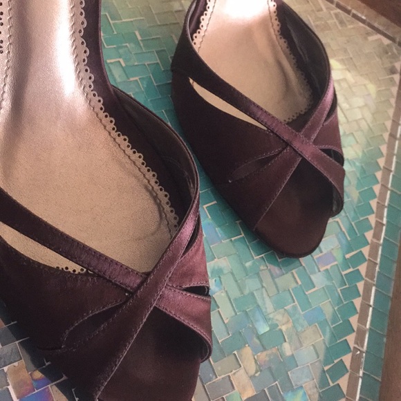 Ann Taylor Shoes - Picture 6 of 8